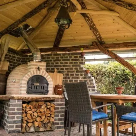 In Niedergurig Mit Grill, Sauna Und Garten *