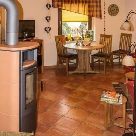 In Niedergurig Mit Grill, Sauna Und Garten Malschwitz