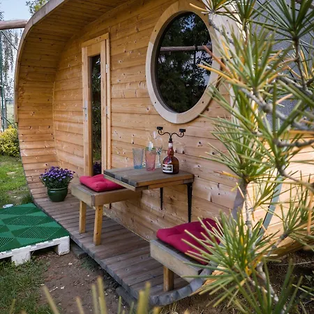 In Niedergurig Mit Grill, Sauna Und Garten *